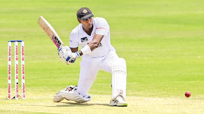 Angelo Mathews  narrowly missed out on his second Test double hundred.