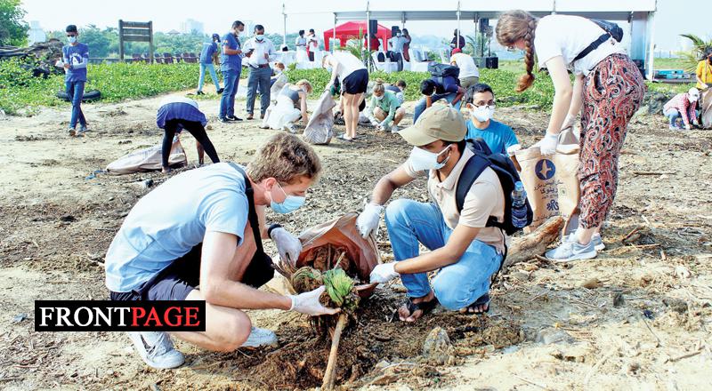 Coca-Cola, Clean Ocean Force unveils “Adopt A Beach” Coca-Cola, Clean Ocean Force unveils “Adopt A Beach”