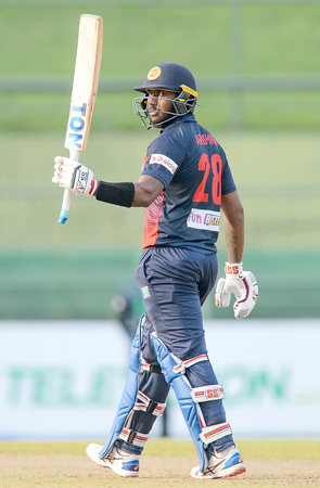 Explosive Fernando steers SLC Reds to easy win