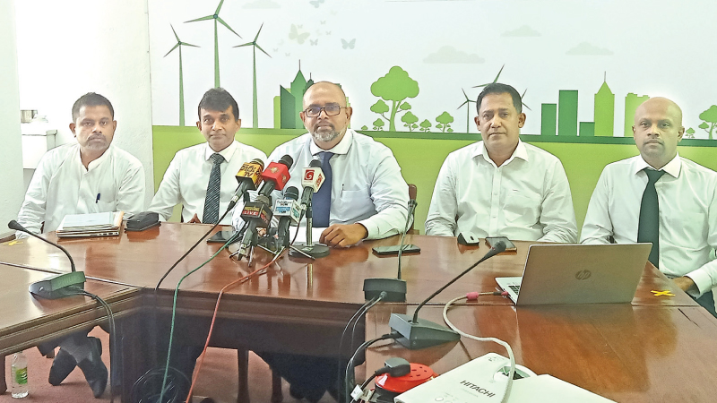 Top Federation of Renewable Energy officials in Colombo.  Picture by Shirajiv Sirimane