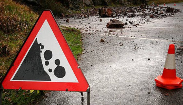 Landslide 01 gayan01