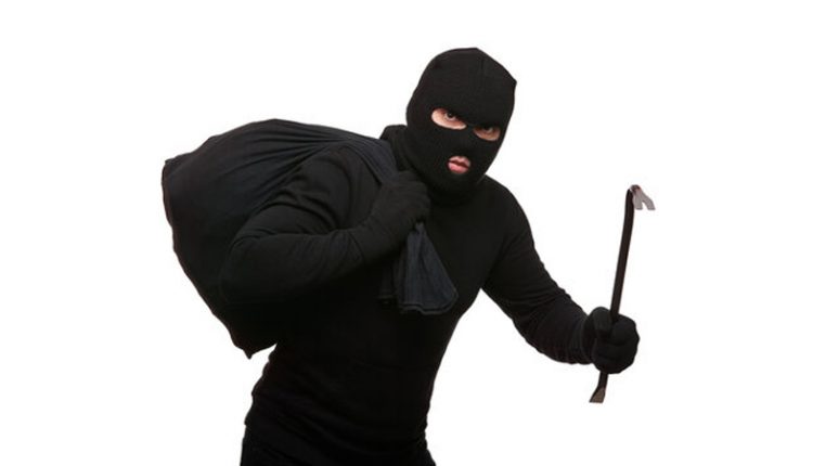 Thife lakehouse gayan