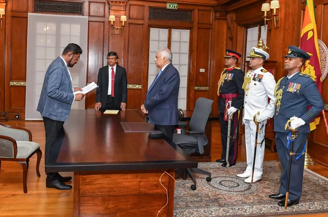 Keheliya Rambukwella was sworn in as Environment Minister.