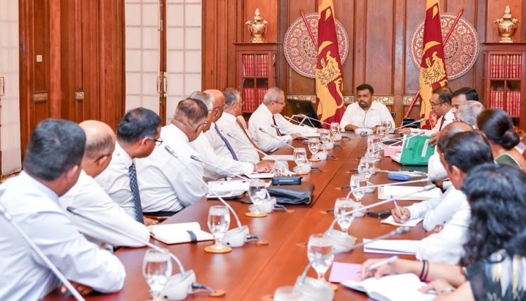 Discussion on issues related to the plantation industry 1