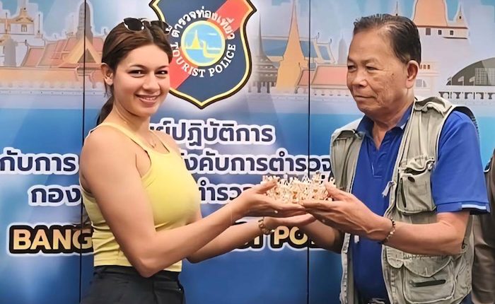 Lihasha Lindsay White3