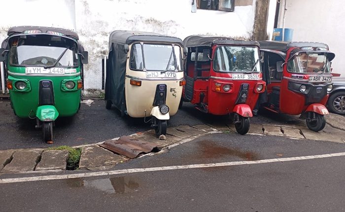 Three wheeler theft 1
