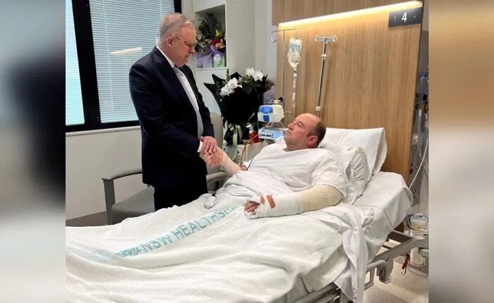 Aussie PM Bondi hero