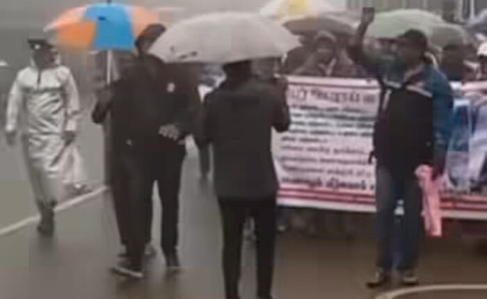 Kandapola estate portest