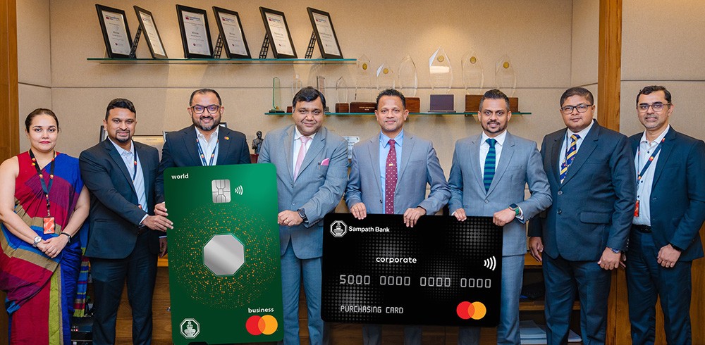 L to R: Prathiba Nanayakkara, Manager – Specialist Sales, Consumer Solutions, South Asia (MC); Buddhika Amunugama, Director – Account Management, Sri Lanka and Maldives (MC); Sandun Hapugoda, Country Manager, Sri Lanka and Maldives (MC); Gautam Aggarwal, Division President, South Asia (MC);Darshin Pathinayake, Chief Business Intelligence Officer, Sampath Bank; Chirath Samarasekara, Head of Card Centre, Sampath Bank; Dulip Kuragama, Manager – Card Centre, Sampath Bank; Mahesh Weerasooriya, Director – Technology Account Management, Sri Lanka and Maldives (MC)