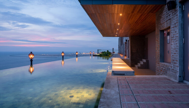 Granbell Colombo Infinity Pool