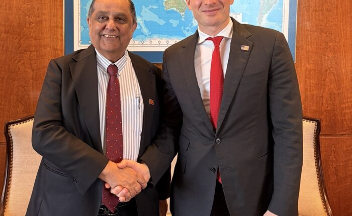 Hanif Yoosuf USA Helberg