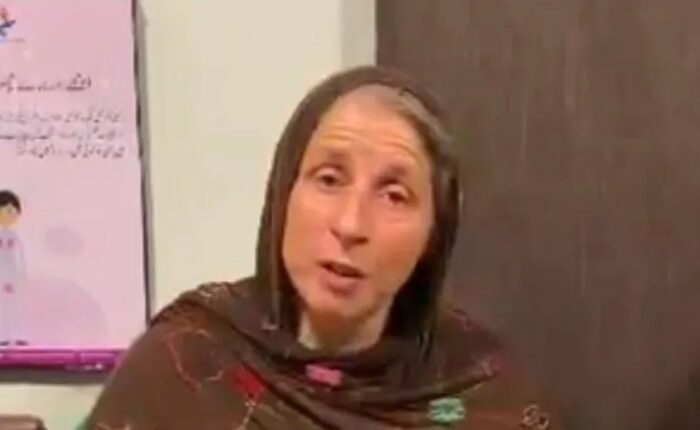 Pakistan French woman