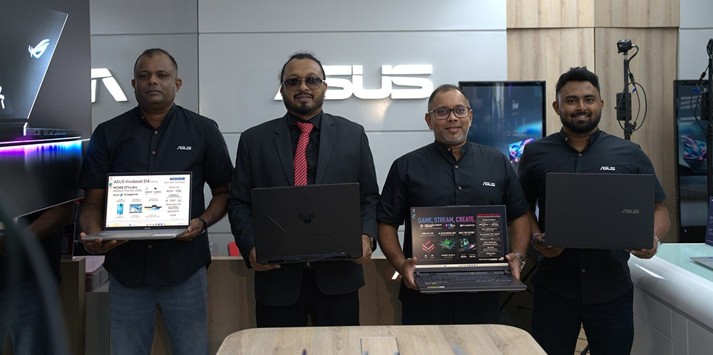 Mr. Janaka Karunathilaka - Outstation Sales Manager - ASUS Sri Lanka; Mr. Sameera Bopage - Chief Executive Office - Sell-X Computers; Mr. Ishkey Irshad - Country Channel Manager - ASUS Sri Lanka; and Mr. Lochana Bandara - Channel Marketing Manager - ASUS Sri Lanka