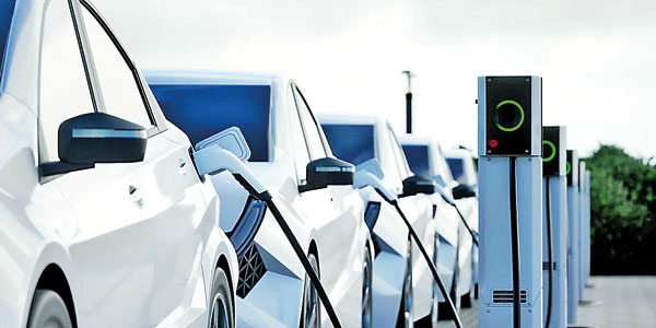 ev cars in row istock 1662932717