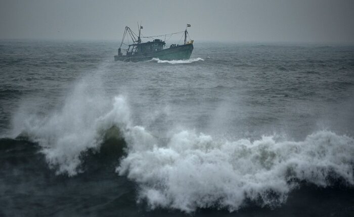 Rough sea 1